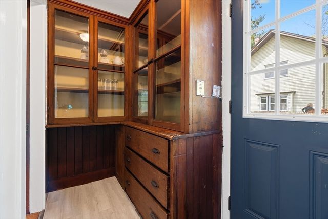 10 Oak Bluff St, Medford, MA 02155