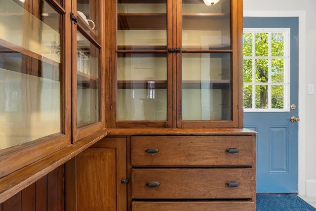 10 Oak Bluff St, Medford, MA 02155