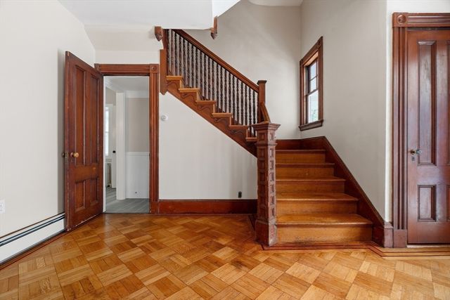 10 Oak Bluff St, Medford, MA 02155