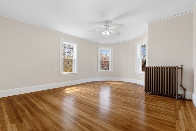 10 Oak Bluff St, Medford, MA 02155
