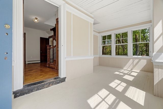 10 Oak Bluff St, Medford, MA 02155