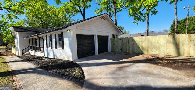 1390 White Oak Street SE, Conyers, GA 30013