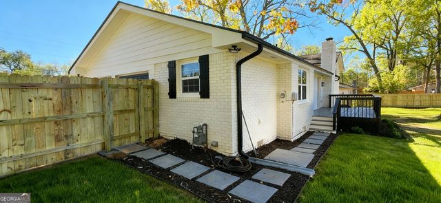 1390 White Oak Street SE, Conyers, GA 30013