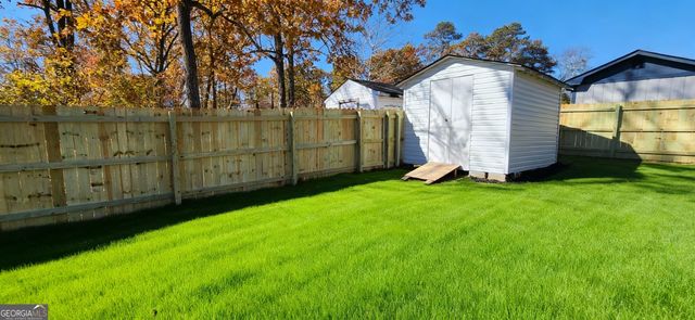 1390 White Oak Street SE, Conyers, GA 30013