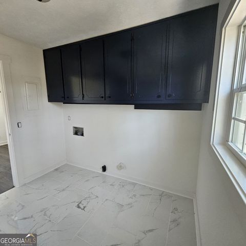 1390 White Oak Street SE, Conyers, GA 30013