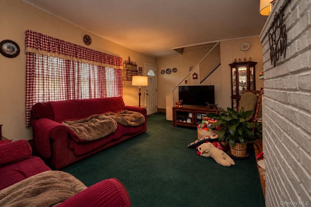 158 Bloomingdale Road, Levittown, NY 11756 — photo 3