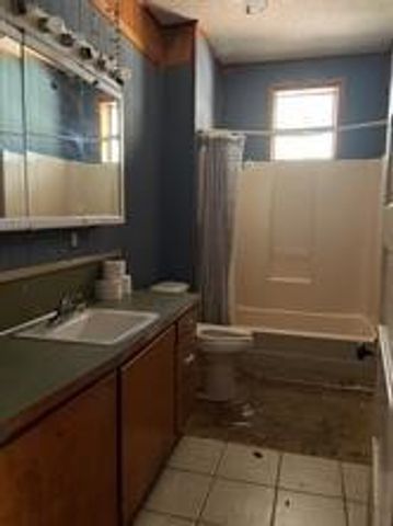 401 S Gardner Street, Whitewright, TX 75491