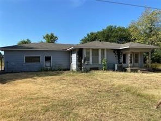 401 S Gardner Street, Whitewright, TX 75491