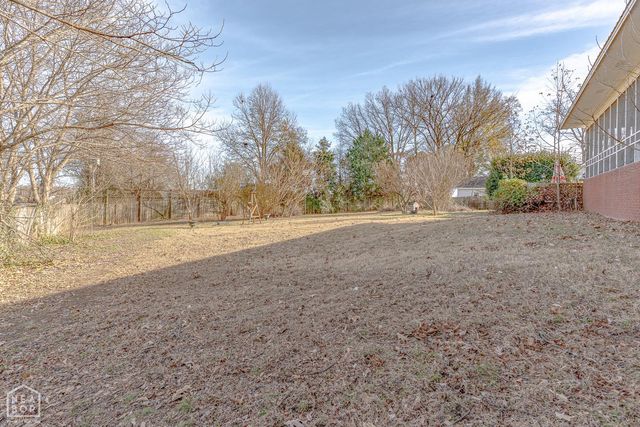 2806 Harrisburg Rd, Jonesboro, AR 72401