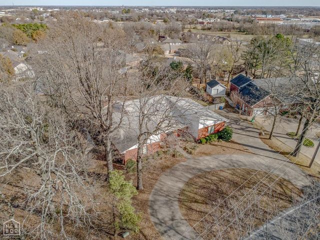 2806 Harrisburg Rd, Jonesboro, AR 72401