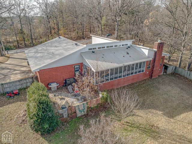 2806 Harrisburg Rd, Jonesboro, AR 72401