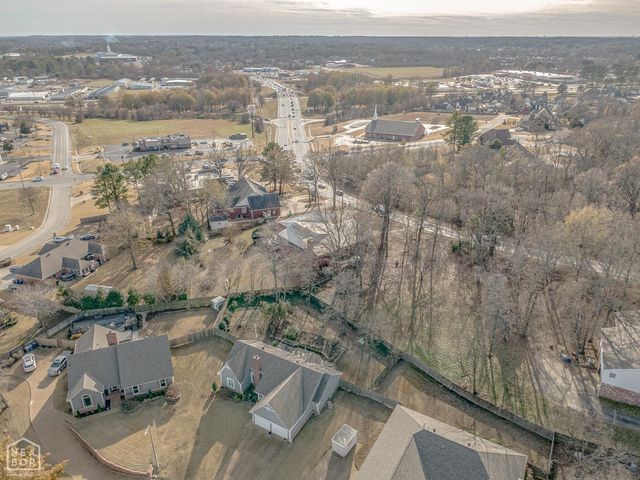 2806 Harrisburg Rd, Jonesboro, AR 72401
