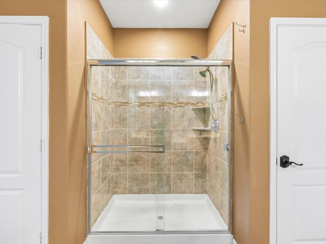 16551 Winthrop Bend Drive, Houston, TX 77084