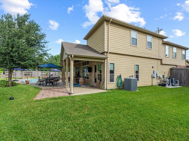 16551 Winthrop Bend Drive, Houston, TX 77084