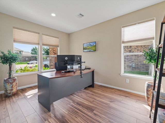 16551 Winthrop Bend Drive, Houston, TX 77084