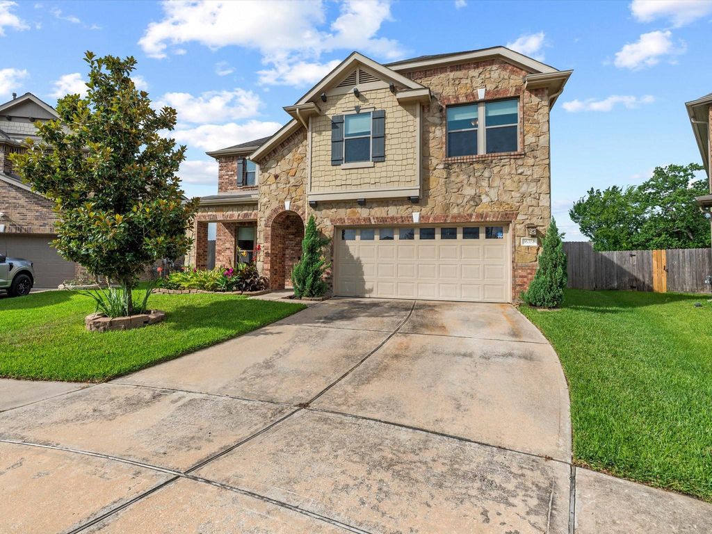 16551 Winthrop Bend Drive, Houston, TX 77084