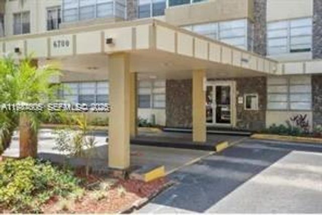 6700 Cypress Road 409, Plantation, FL 33317