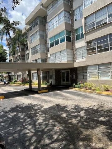 6700 Cypress Road 409, Plantation, FL 33317
