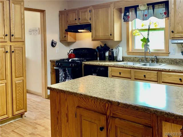 8983 Center Street, Colden, NY 14080