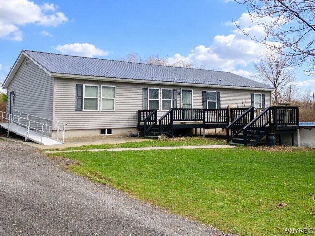 8983 Center Street, Colden, NY 14080