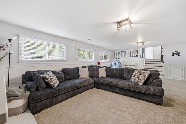 602 N ASHBURY Avenue, Bolingbrook, IL 60440