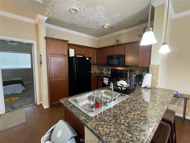 1198 Jones Butler Road 2706, College Station, TX 77840
