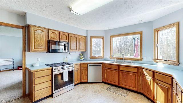 876 Jennifer Trail, Tallmadge, OH 44278