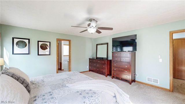 876 Jennifer Trail, Tallmadge, OH 44278