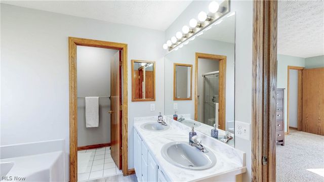 876 Jennifer Trail, Tallmadge, OH 44278