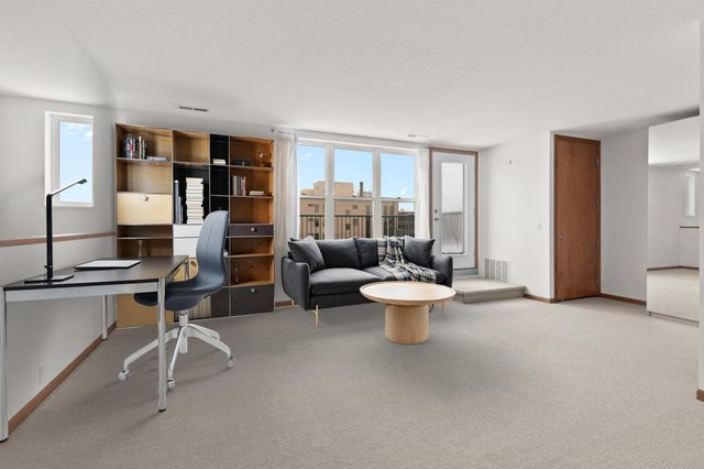 2650 University Avenue W 311, Saint Paul, MN 55114