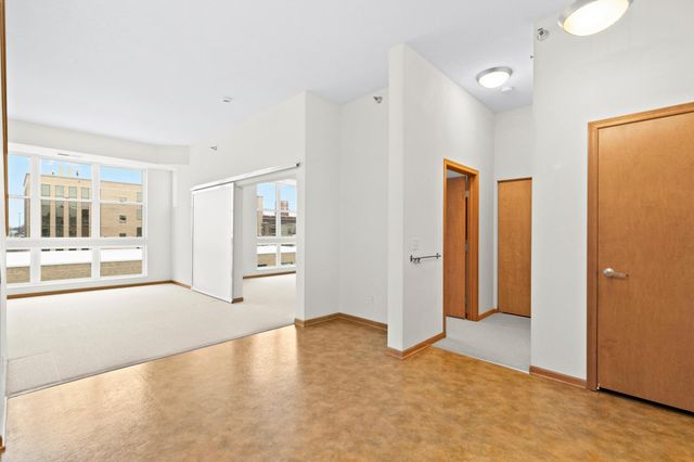 2650 University Avenue W 311, Saint Paul, MN 55114