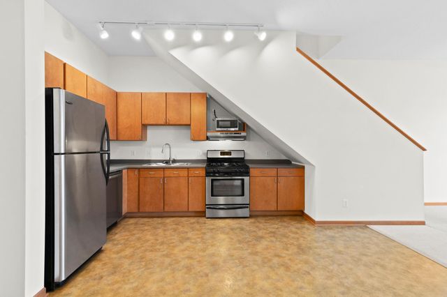 2650 University Avenue W 311, Saint Paul, MN 55114