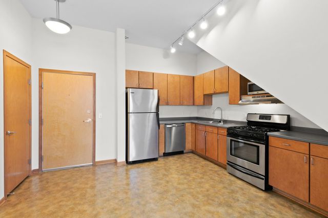 2650 University Avenue W 311, Saint Paul, MN 55114