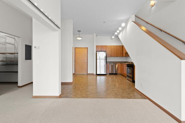 2650 University Avenue W 311, Saint Paul, MN 55114