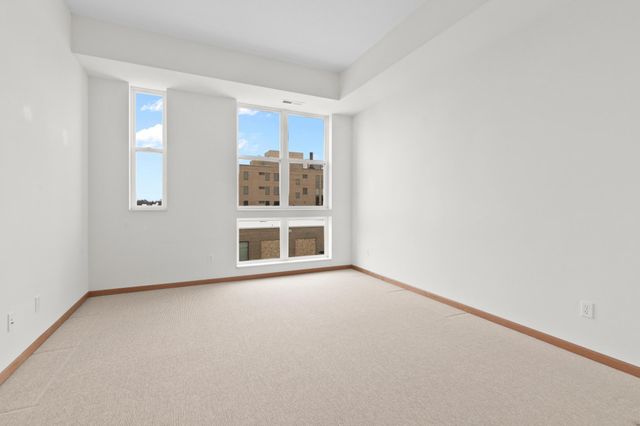 2650 University Avenue W 311, Saint Paul, MN 55114