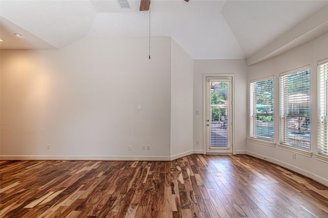 1302 Majestic Pines Court, Houston, TX 77345