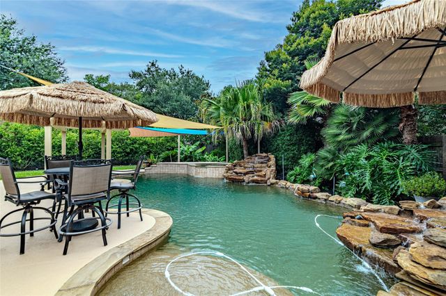 1302 Majestic Pines Court, Houston, TX 77345