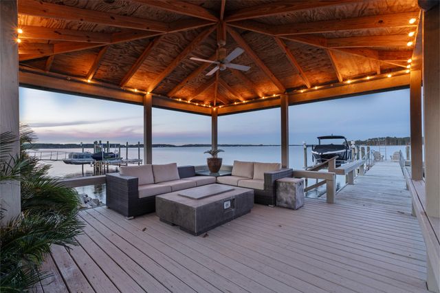 232 Waters Edge Drive, Lexington, SC 29072