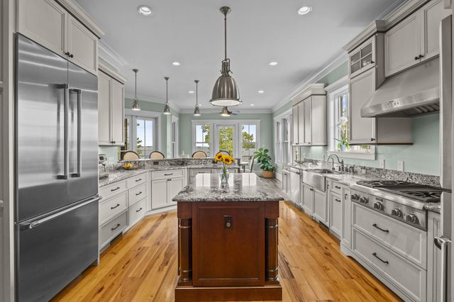 232 Waters Edge Drive, Lexington, SC 29072