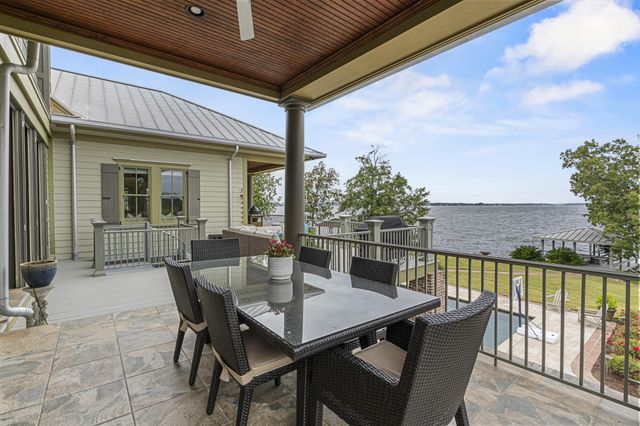 232 Waters Edge Drive, Lexington, SC 29072