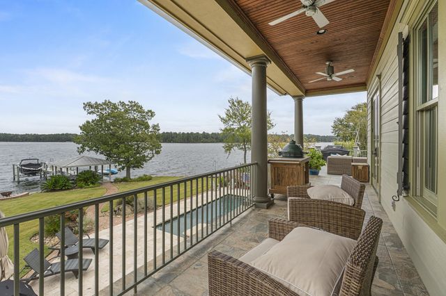 232 Waters Edge Drive, Lexington, SC 29072