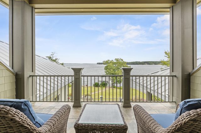 232 Waters Edge Drive, Lexington, SC 29072