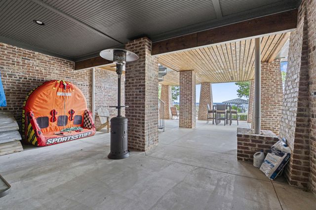 232 Waters Edge Drive, Lexington, SC 29072