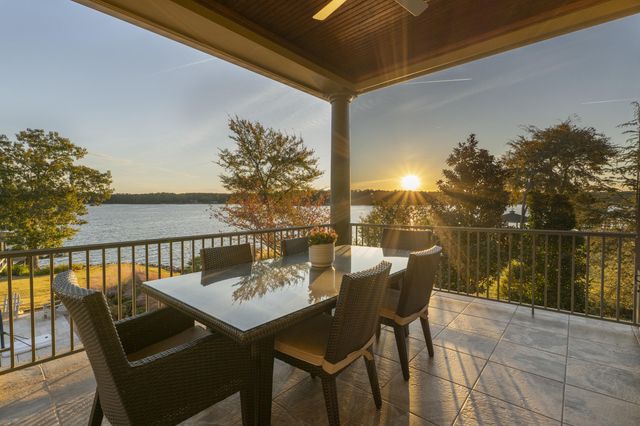 232 Waters Edge Drive, Lexington, SC 29072