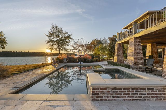 232 Waters Edge Drive, Lexington, SC 29072