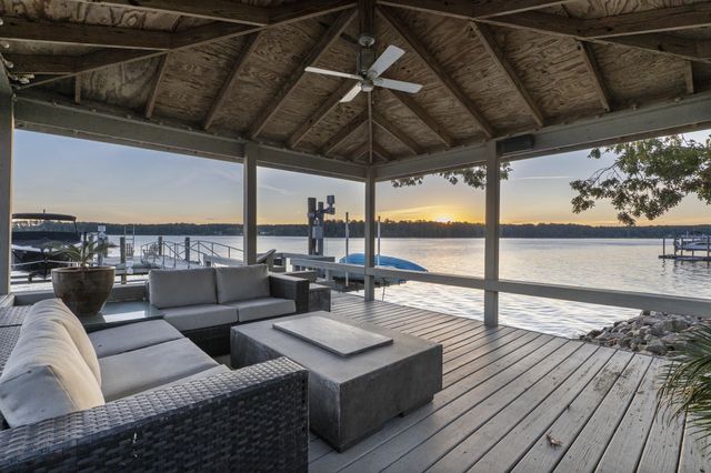 232 Waters Edge Drive, Lexington, SC 29072