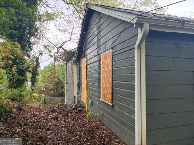 2387 Saint James Drive NW, Atlanta, GA 30318