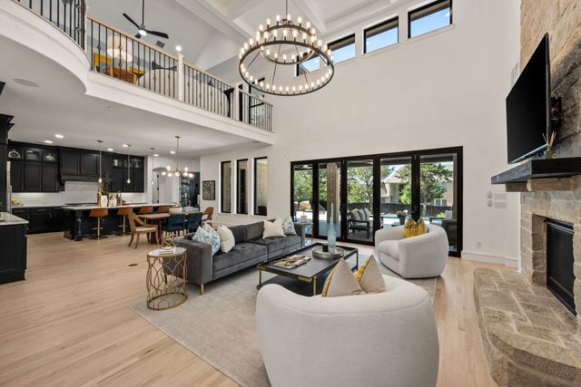 320 W Highland Street, Southlake, TX 76092