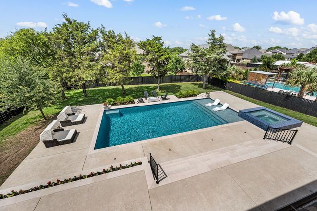 320 W Highland Street, Southlake, TX 76092