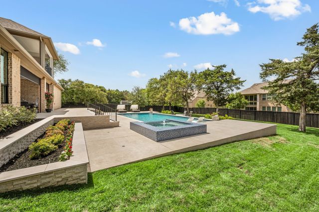 320 W Highland Street, Southlake, TX 76092